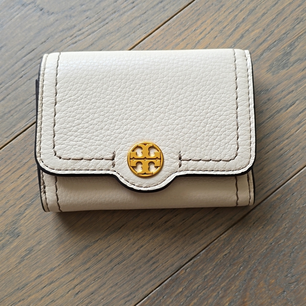 NEW Tory Burch wallet